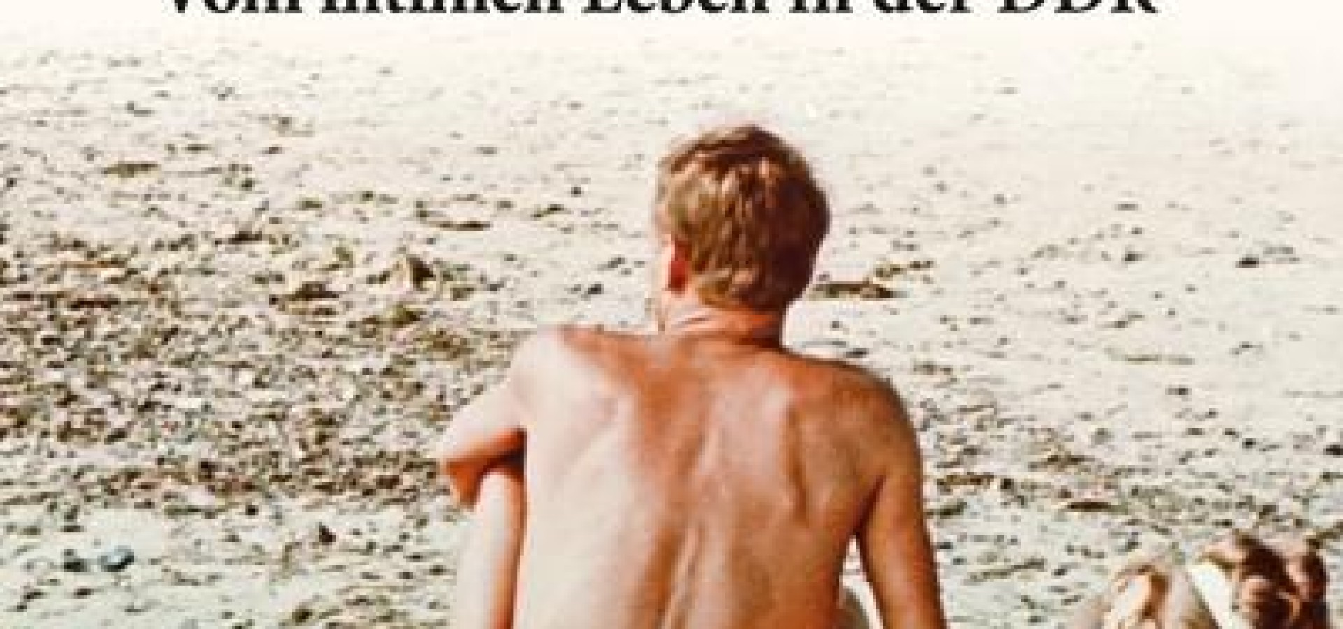 The German edition (2019) of Josie McLellan's book with a liberal nude photo of a couple on the Baltic Coast